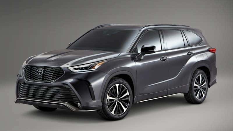2022 Toyota Highlander LE vs XLE